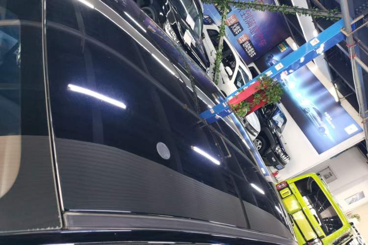 Used Baojun E300 2020 Plus Interstellar Smart Edition Roof