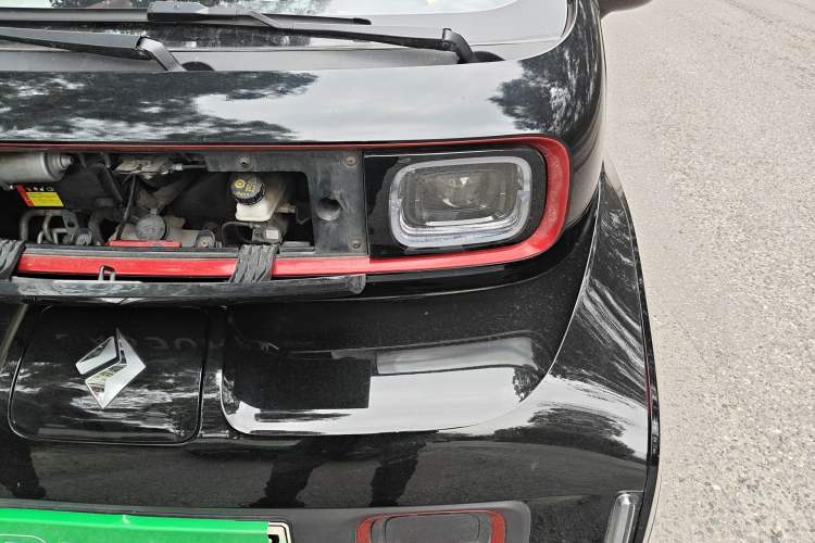 Used Baojun E300 2020 Plus Starry Intelligence Edition Engine Bay Left