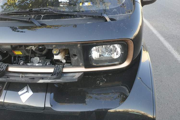 Used Baojun E300 2020 Plus Interstellar Smart Edition Engine Bay Left