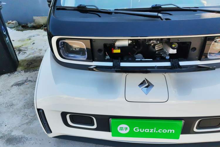 Used Baojun E300 2020 Plus Interstellar Smart Edition Engine Bay Right
