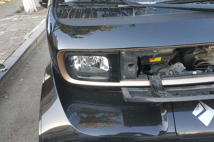 Used Baojun E300 2020 Plus Interstellar Smart Edition Engine Bay Right