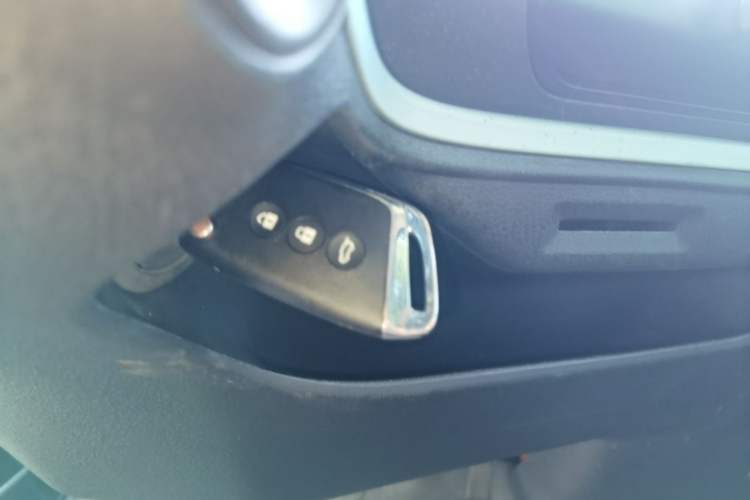 Used Baojun E300 2020 Plus Interstellar Smart Edition Interior 1