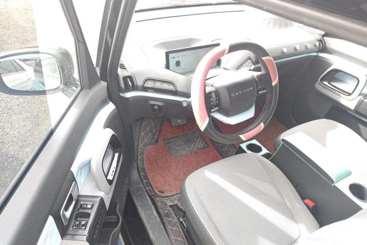 Used Baojun E300 2020 Plus Interstellar Future Edition Interior 2