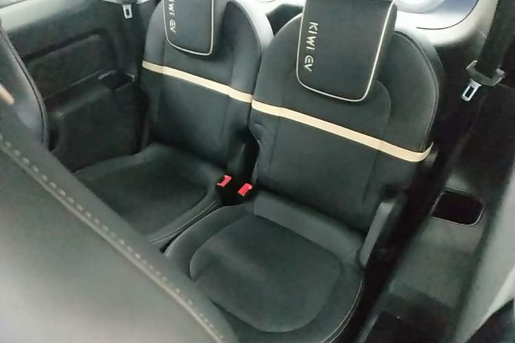 Used Baojun E300 2020 Plus Starry Intelligence Edition Left Rear Seat