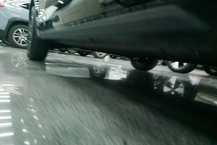 Used Baojun E300 2020 Plus Starry Intelligence Edition Right Side Sill