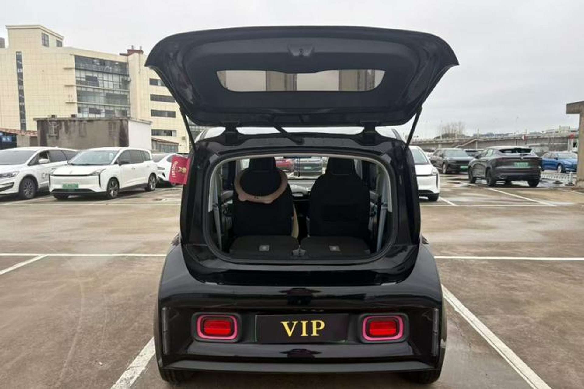 Used Baojun E300 2020 Plus Interstellar Smart Edition Trunk