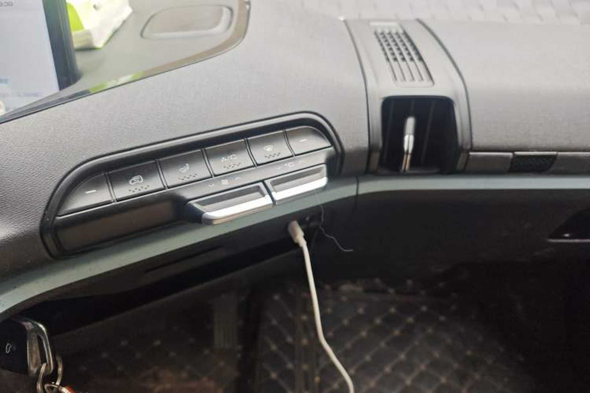 Used Baojun E300 2020 Plus Interstellar Smart Edition Audio And AC Panel