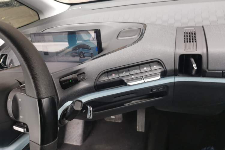 Used Baojun E300 2020 Plus Interstellar Smart Edition Audio And AC Panel