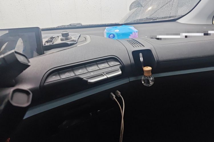 Used Baojun E300 2020 Plus Starry Intelligence Edition Audio And AC Panel