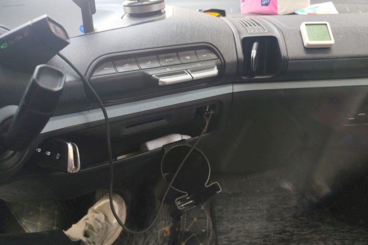 Used Baojun E300 2020 Star Travel Edition Audio And AC Panel