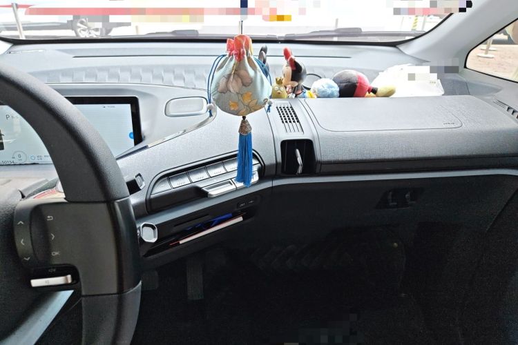 Used Baojun E300 2020 Starry Intelligence Edition Audio And AC Panel