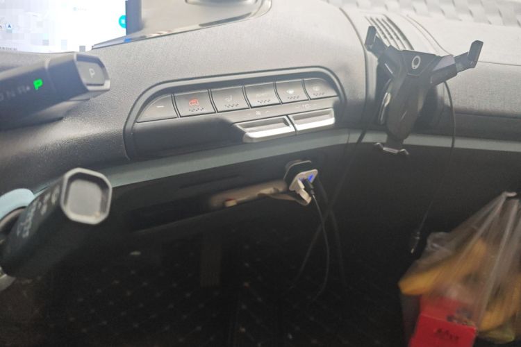 Used Baojun E300 2020 Plus Starry Intelligence Edition Audio And AC Panel