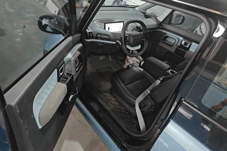 Used Baojun E300 2020 Plus Starry Intelligence Edition Driver Seat