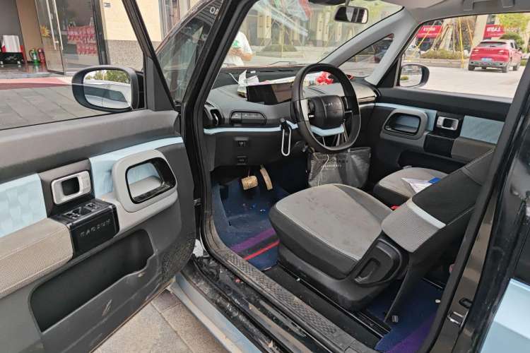 Used Baojun E300 2020 Plus Interstellar Smart Edition Driver Seat