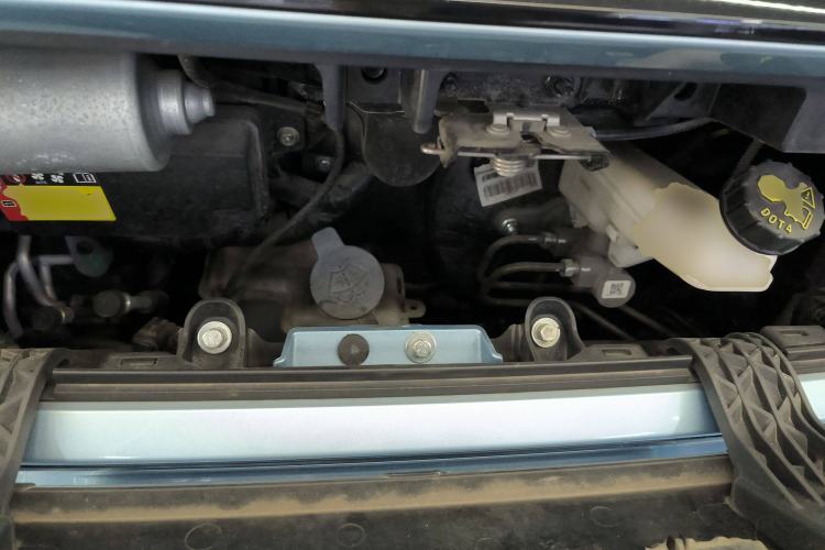 Used Baojun E300 2020 Plus Starry Intelligence Edition Engine Bay