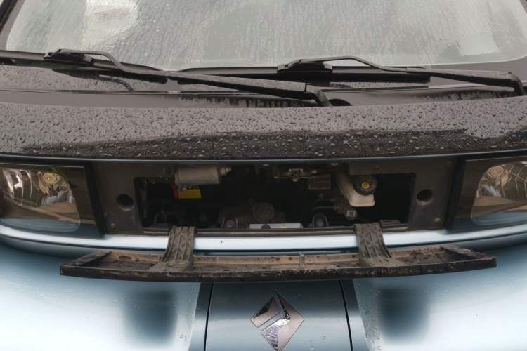 Used Baojun E300 2020 Plus Interstellar Smart Edition Engine Bay