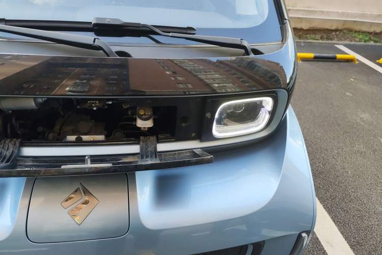 Used Baojun E300 2020 Plus Starry Intelligence Edition Engine Bay Left