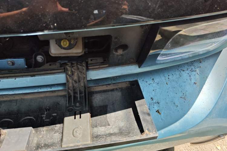 Used Baojun E300 2020 Interstellar Future Edition Engine Bay Left