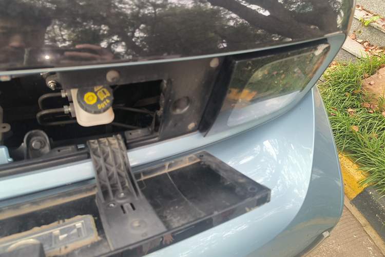 Used Baojun E300 2020 Starry Intelligence Edition Engine Bay Left