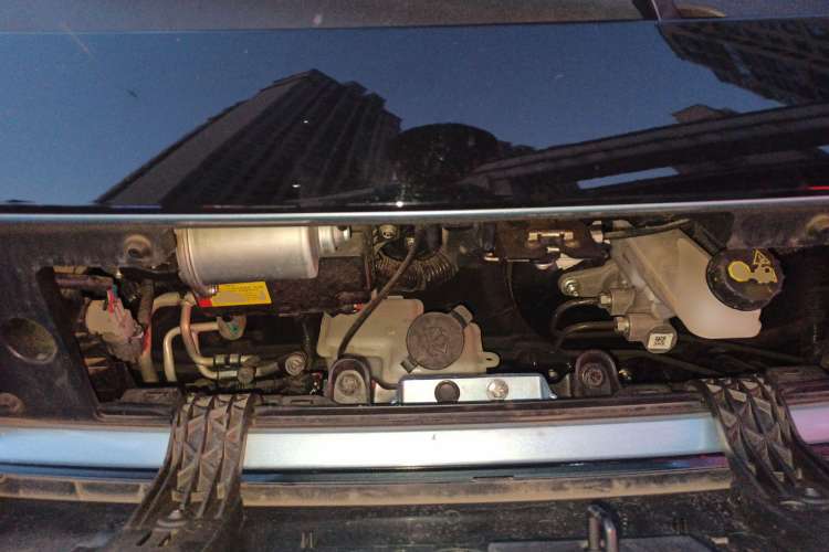 Used Baojun E300 2020 Starry Intelligence Edition Engine Bay