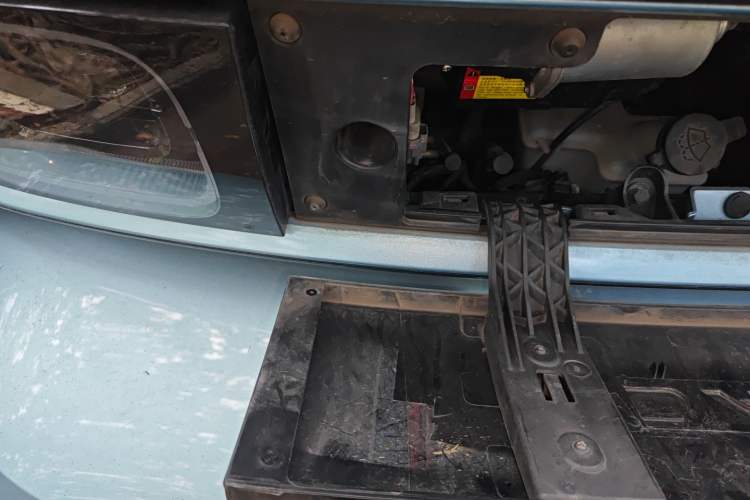 Used Baojun E300 2020 Starry Intelligence Edition Engine Bay Right