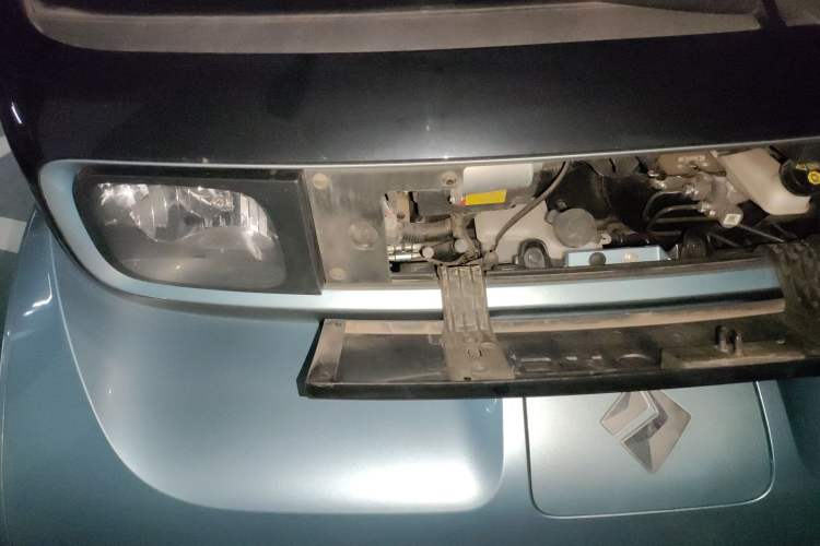 Used Baojun E300 2020 Plus Starry Intelligence Edition Engine Bay Right