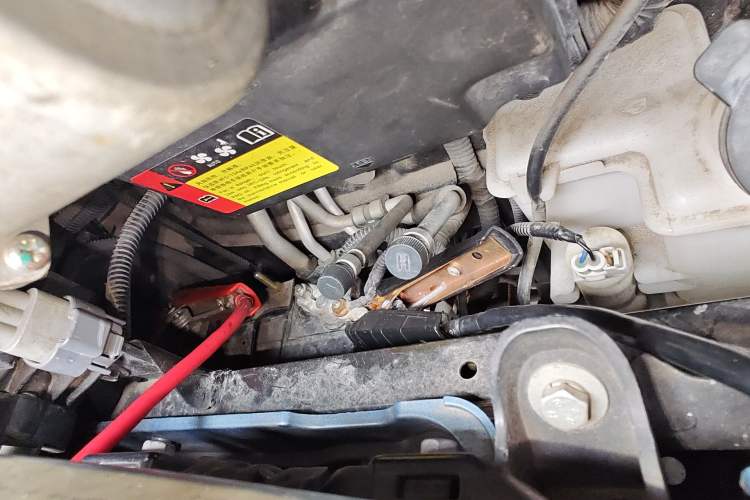 Used Baojun E300 2020 Starry Intelligence Edition Engine Bay Right