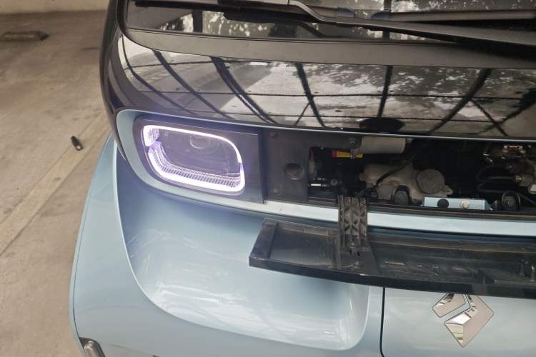 Used Baojun E300 2020 Plus Starry Intelligence Edition Engine Bay Right