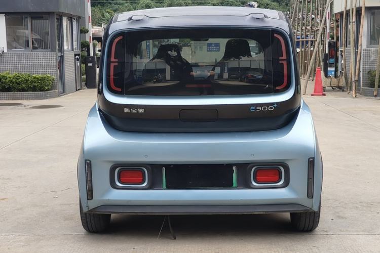 Used Baojun E300 2020 Plus Interstellar Smart Edition Exterior 2
