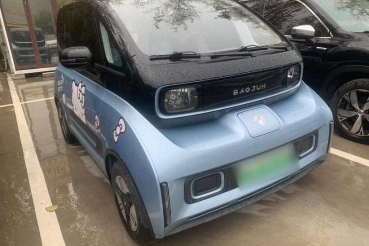 Used Baojun E300 2020 Plus Interstellar Smart Edition Exterior 2