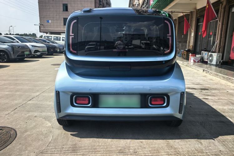 Used Baojun E300 2020 Plus Interstellar Smart Edition Exterior 2
