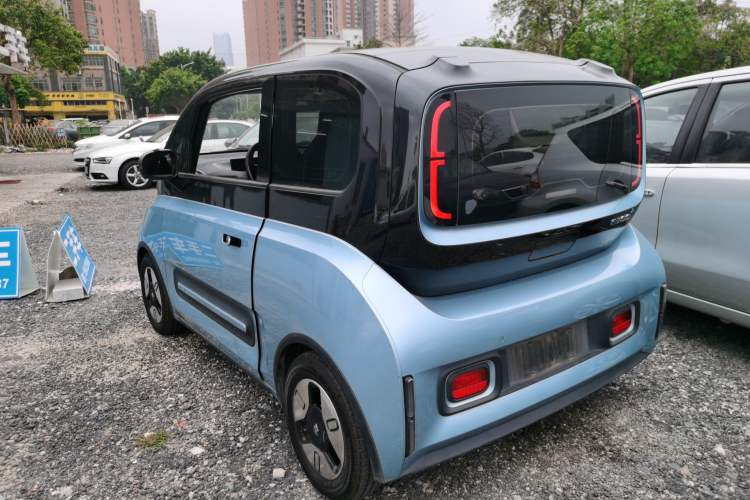 Used Baojun E300 2020 Plus Starry Intelligence Edition Exterior 2