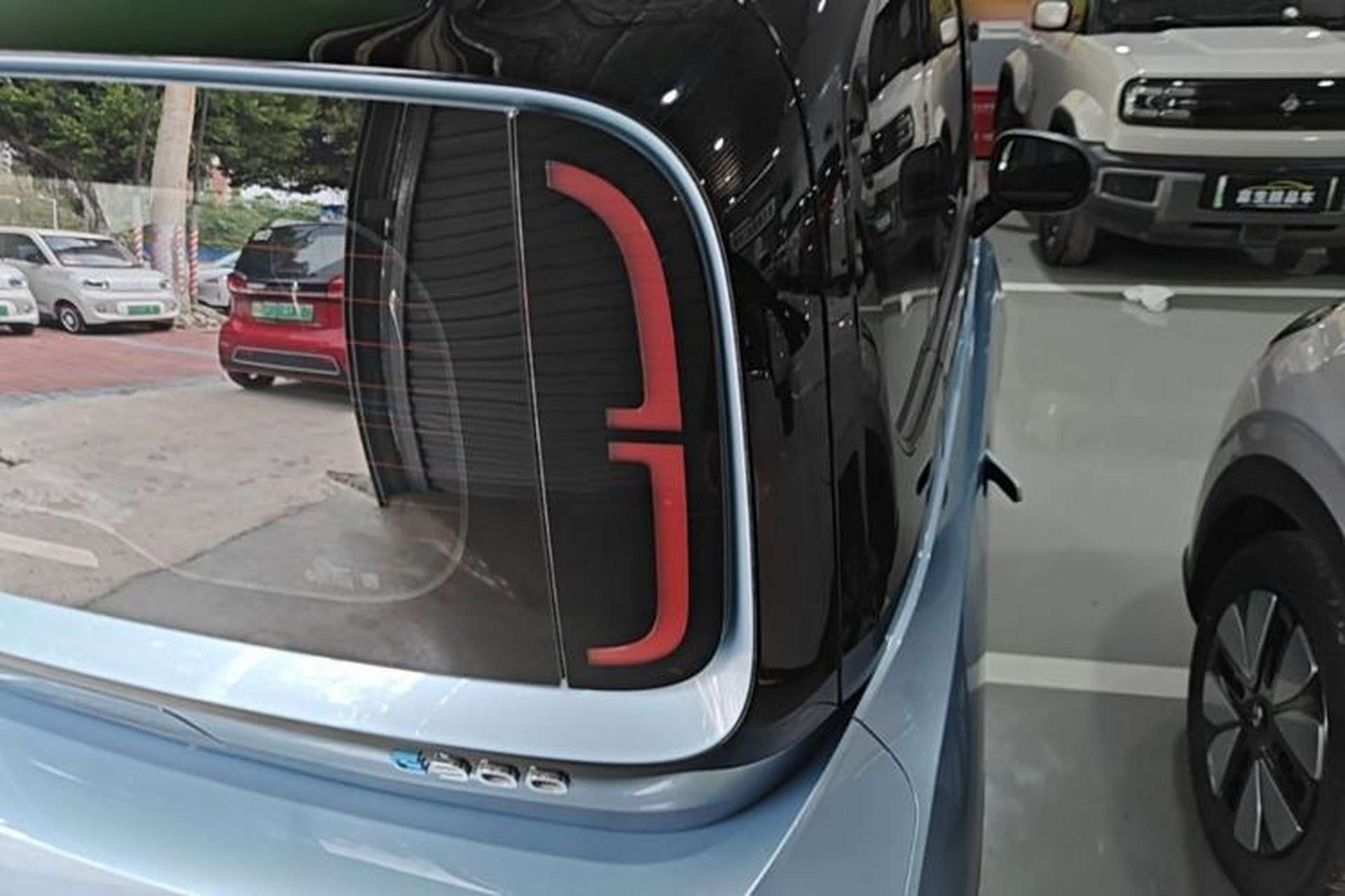 Used Baojun E300 2020 Starry Intelligence Edition Exterior 3