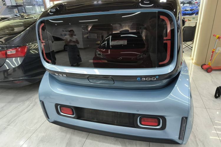Used Baojun E300 2020 Plus Starry Intelligence Edition Exterior 4