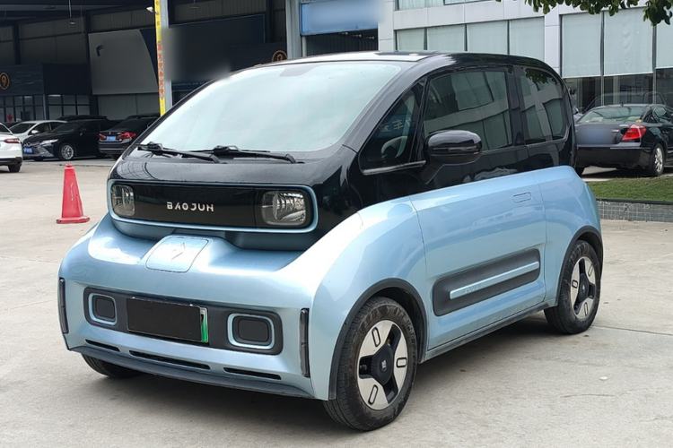 Used Baojun E300 2020 Plus Interstellar Smart Edition Exterior 5