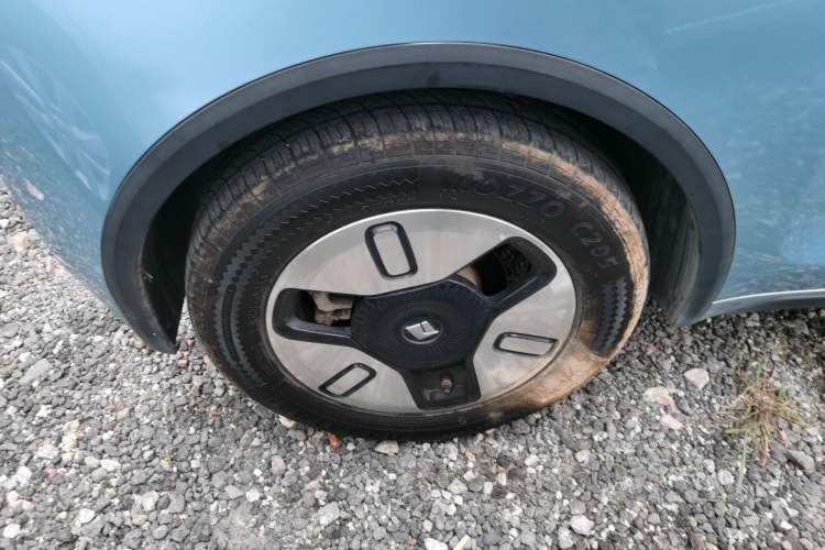 Used Baojun E300 2020 Plus Starry Intelligence Edition Exterior 5