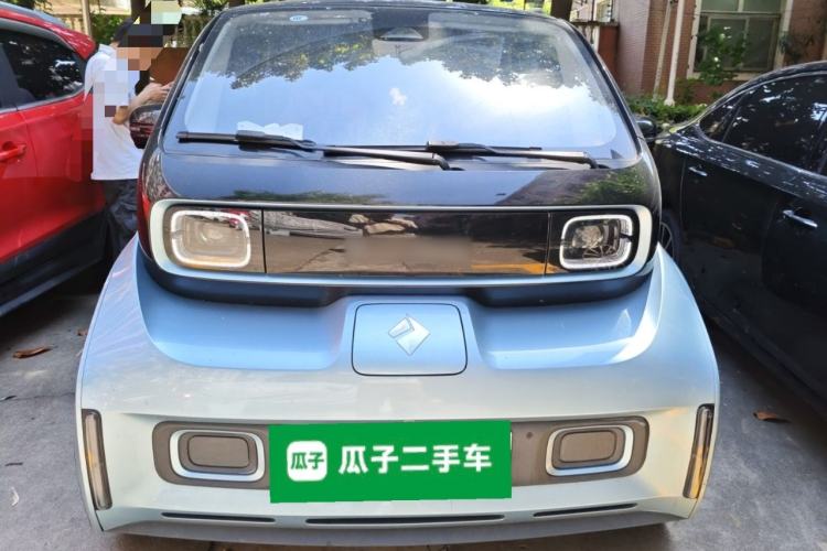 Used Baojun E300 2020 Plus Interstellar Future Edition Front