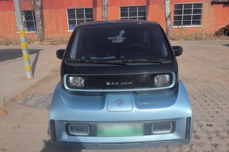 Used Baojun E300 2020 Plus Interstellar Smart Edition Front