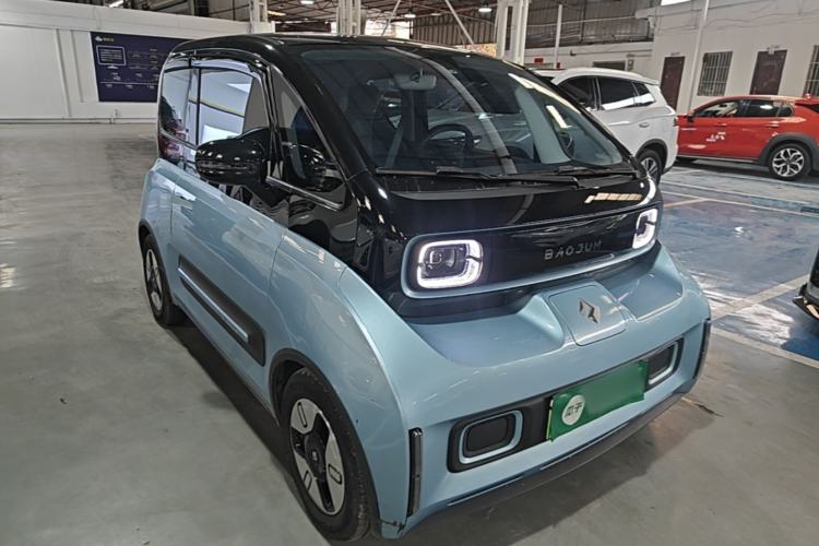 Used Baojun E300 2020 Plus Starry Intelligence Edition Front Right 45 Deg
