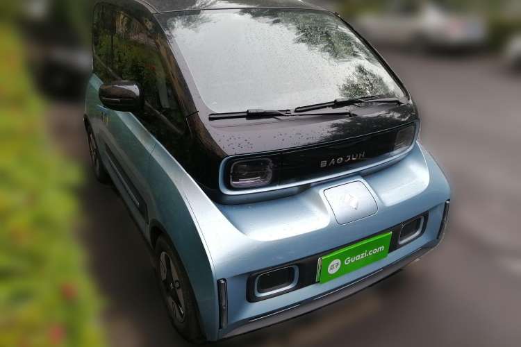 Used Baojun E300 2020 Plus Starry Intelligence Edition Front Right 45 Deg