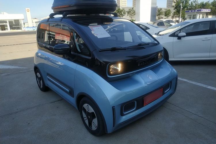Used Baojun E300 2020 Plus Interstellar Smart Edition Front Right 45 Deg