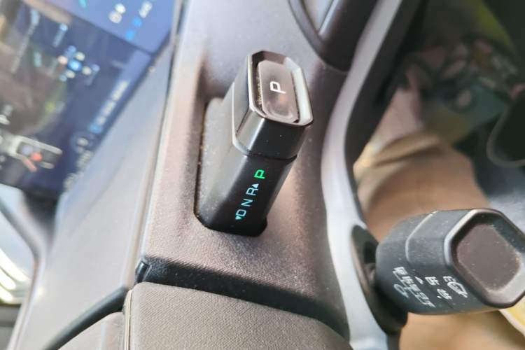 Used Baojun E300 2020 Plus Interstellar Future Edition Gear Lever