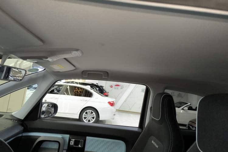 Used Baojun E300 2020 Plus Starry Intelligence Edition Headliner