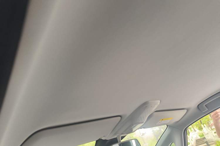 Used Baojun E300 2020 Starry Intelligence Edition Headliner