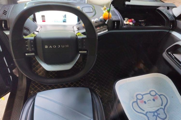Used Baojun E300 2020 Plus Interstellar Smart Edition Interior 2