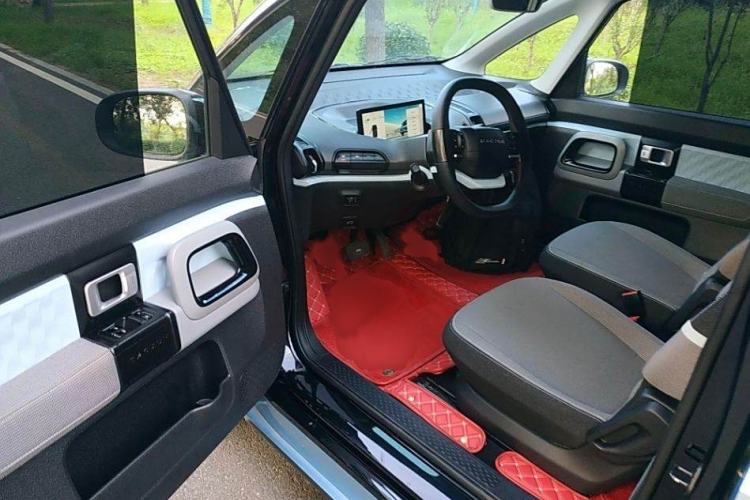 Used Baojun E300 2020 Plus Interstellar Smart Edition Interior 3