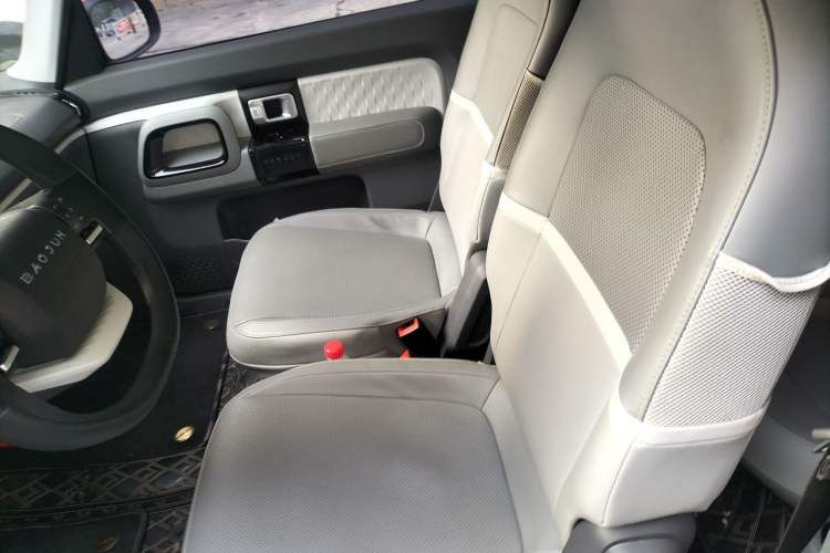 Used Baojun E300 2020 Plus Starry Intelligence Edition Left Front Seat