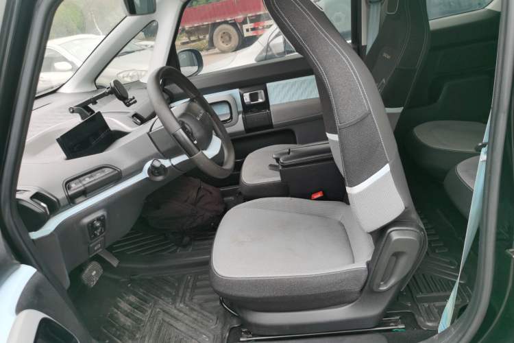 Used Baojun E300 2020 Plus Starry Intelligence Edition Left Front Seat
