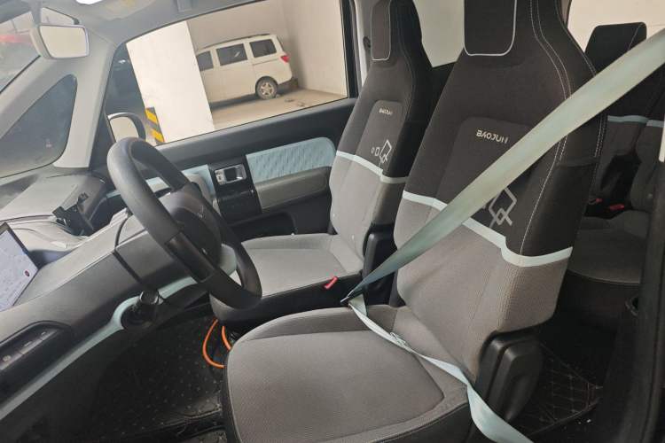 Used Baojun E300 2020 Plus Starry Intelligence Edition Left Front Seat