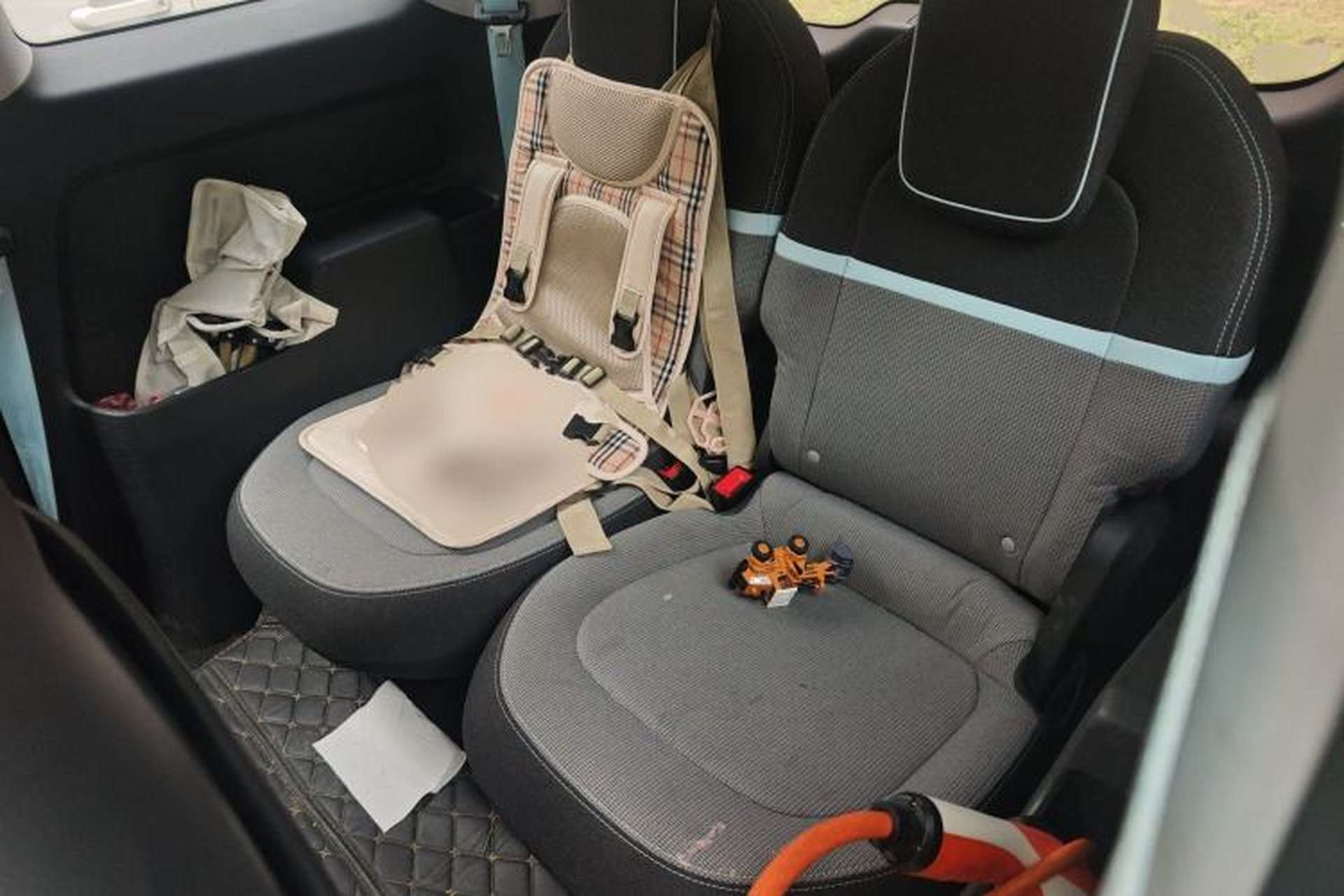 Used Baojun E300 2020 Plus Interstellar Smart Edition Left Rear Seat